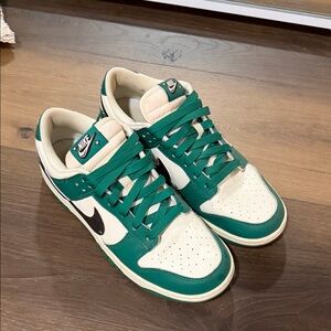 Nike Emerald and Cream Sneakers